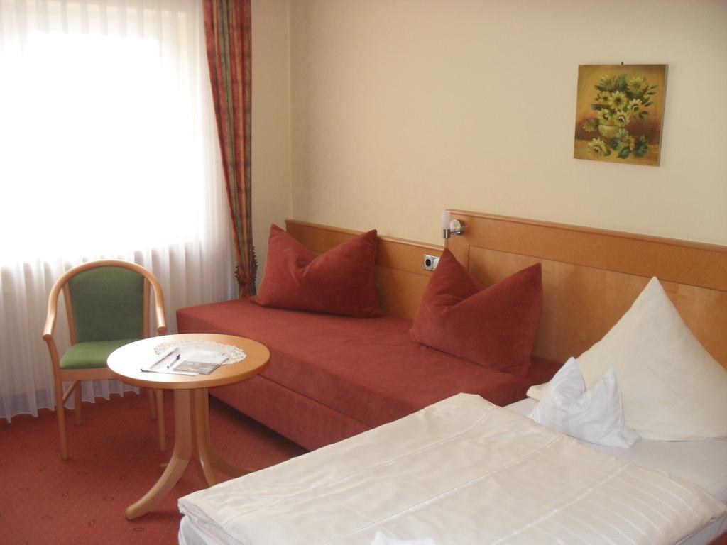 Hotel Reichsschenke Zum Ritter Gotz "Garni" Kröv Rum bild