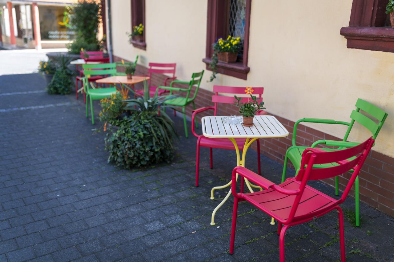 Hotel Reichsschenke Zum Ritter Gotz "Garni" Kröv Exteriör bild