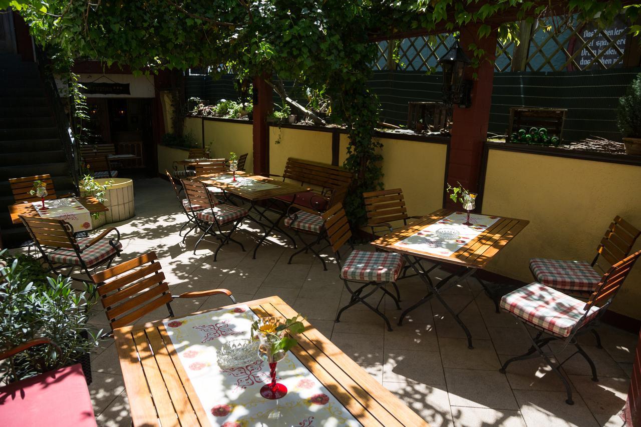 Hotel Reichsschenke Zum Ritter Gotz "Garni" Kröv Exteriör bild