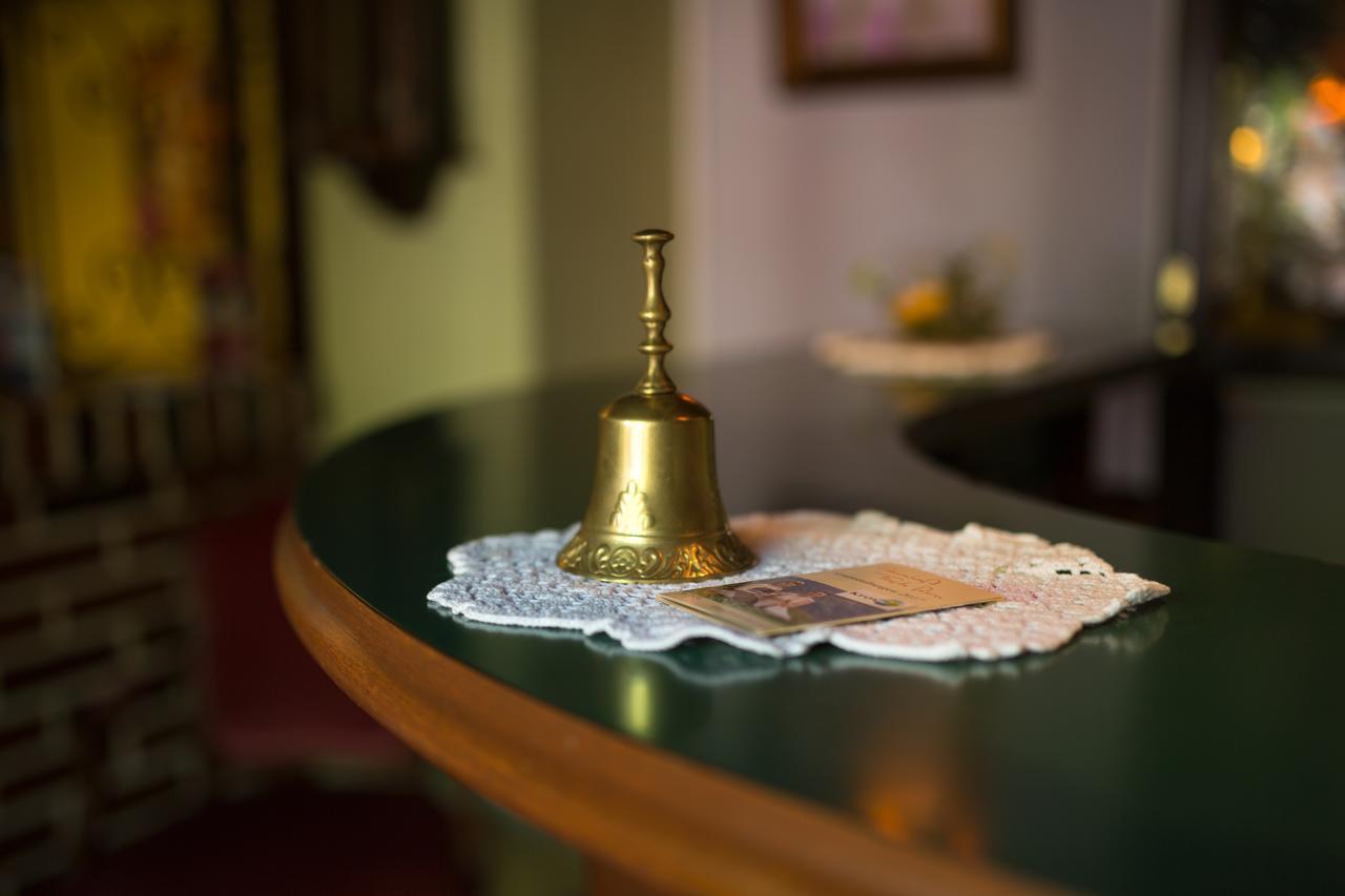 Hotel Reichsschenke Zum Ritter Gotz "Garni" Kröv Exteriör bild